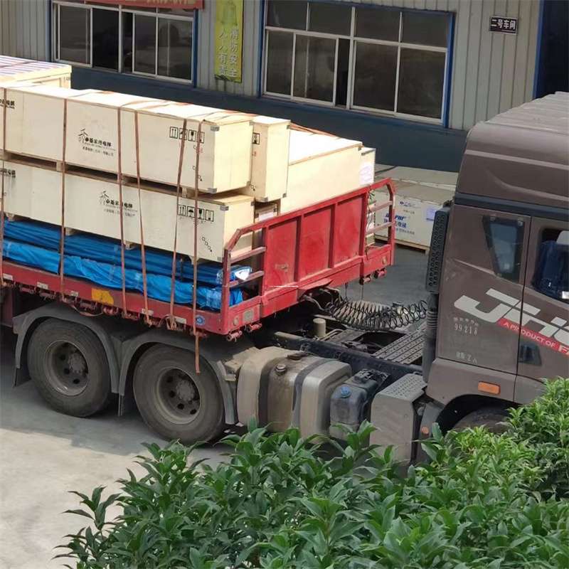 河南信阳新县至新疆阿勒泰福海县物流专线，一站式服务，让您的货物畅行无忧